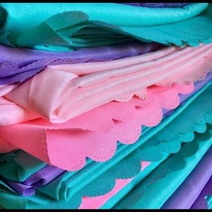 1, 90X156 long table cloth, blue.